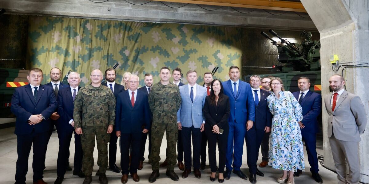 logistyczne-wzmocnienie-pilicy_53835048736_o (1)